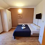 Maslina Mit Pool Und Garten Nahe Am Apartment *