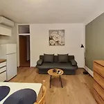 Maslina Mit Pool Und Garten Nahe Am * Tučepi