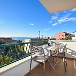 Apartment Maslina Mit Pool Und Garten Nahe Am