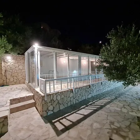 شقة Maslina Mit Pool Und Garten Nahe Am
