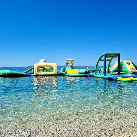 Апартаменты Maslina Mit Pool Und Garten Nahe Am Тучепи