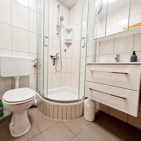 Maslina Mit Pool Und Garten Nahe Am Апартаменты