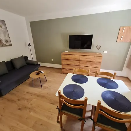 Maslina Mit Pool Und Garten Nahe Am Апартаменты Тучепи